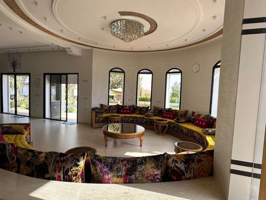 Villa Super Belle Avec Piscine